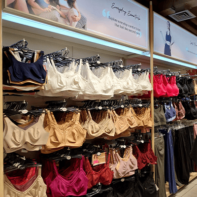 Nyka bt Nykaa store image Ambience mall Vasant Kunj 3