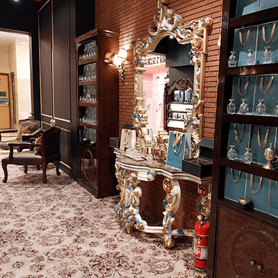 Oud Arabia store image Ambience mall Vasant Kunj 3