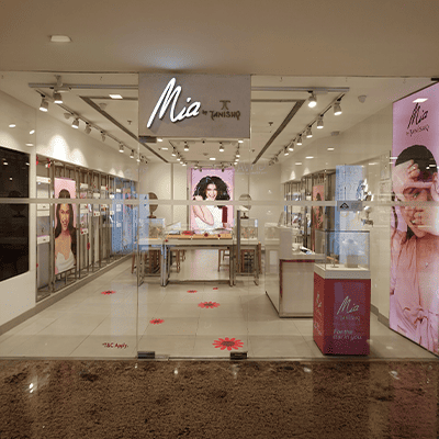 Mia by Tanishq store image Ambience mall Vasant Kunj 5