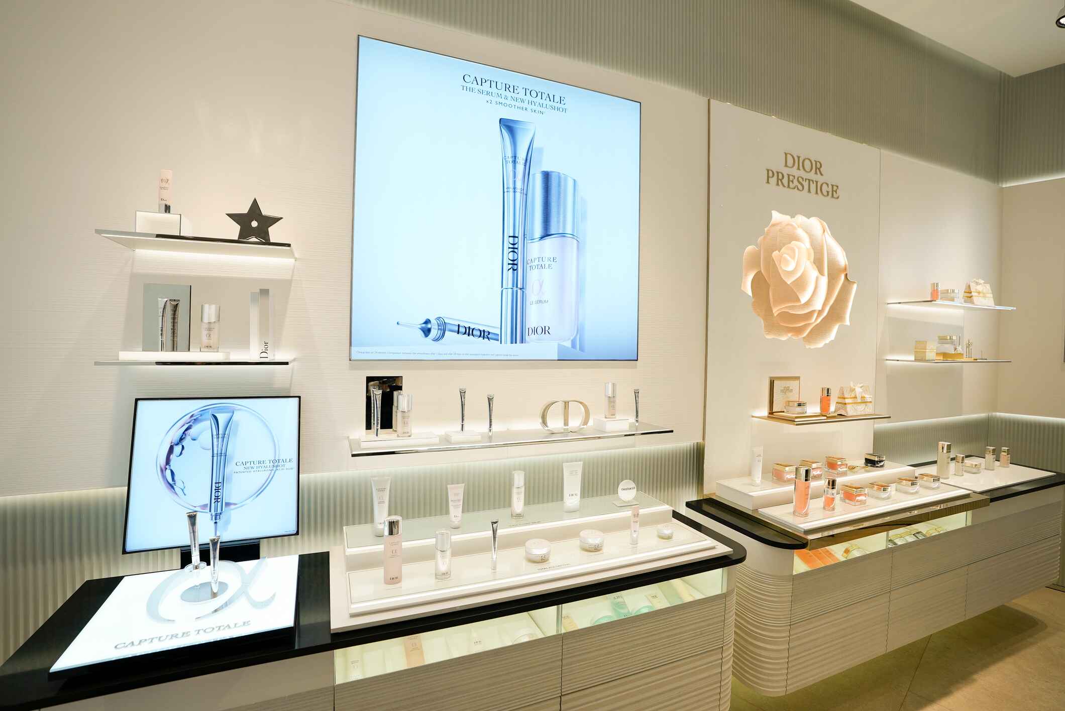 Dior store image Ambience Mall Gurugram 12