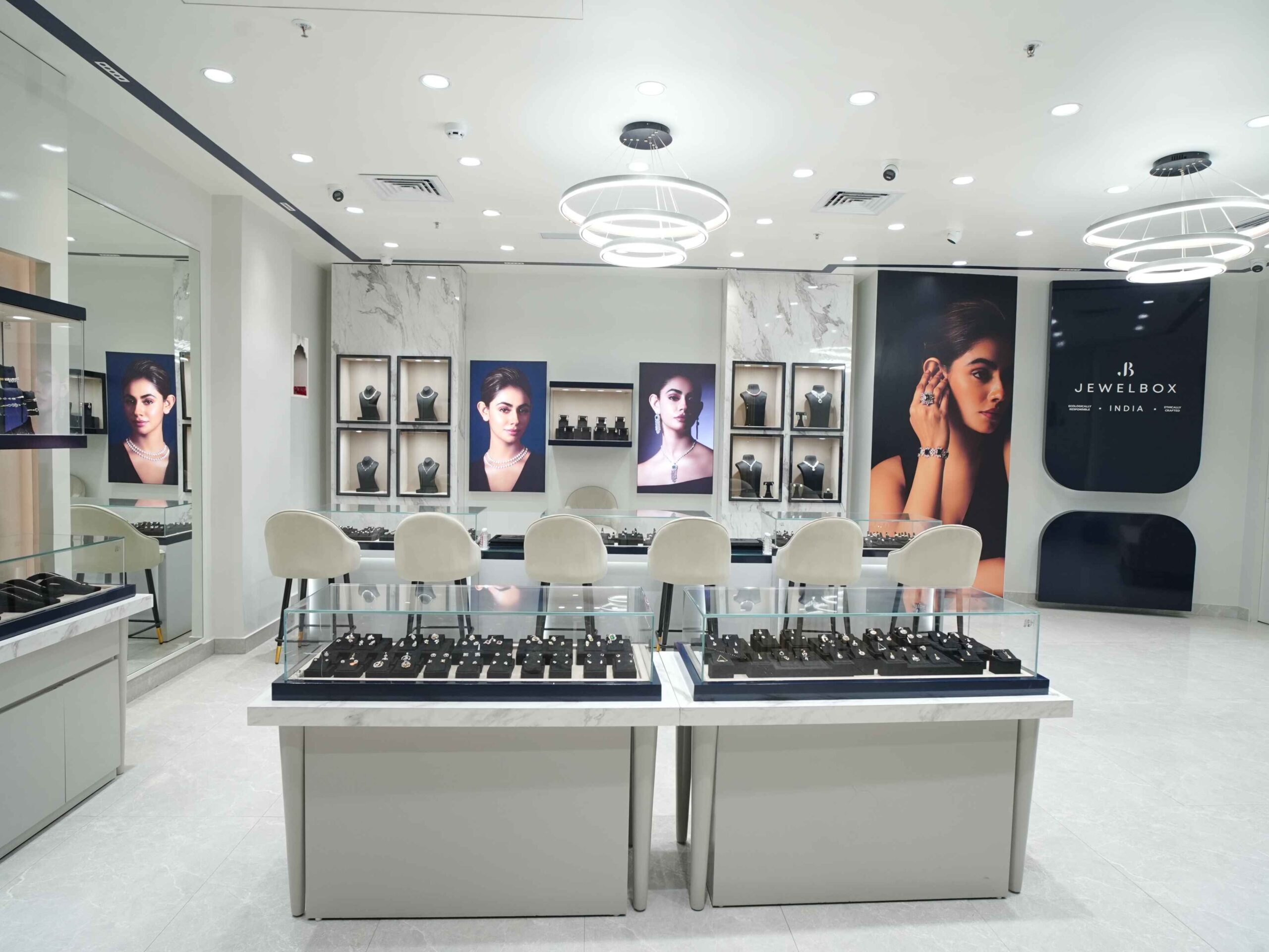 Jewelbox store image Ambience mall Gurugram 2