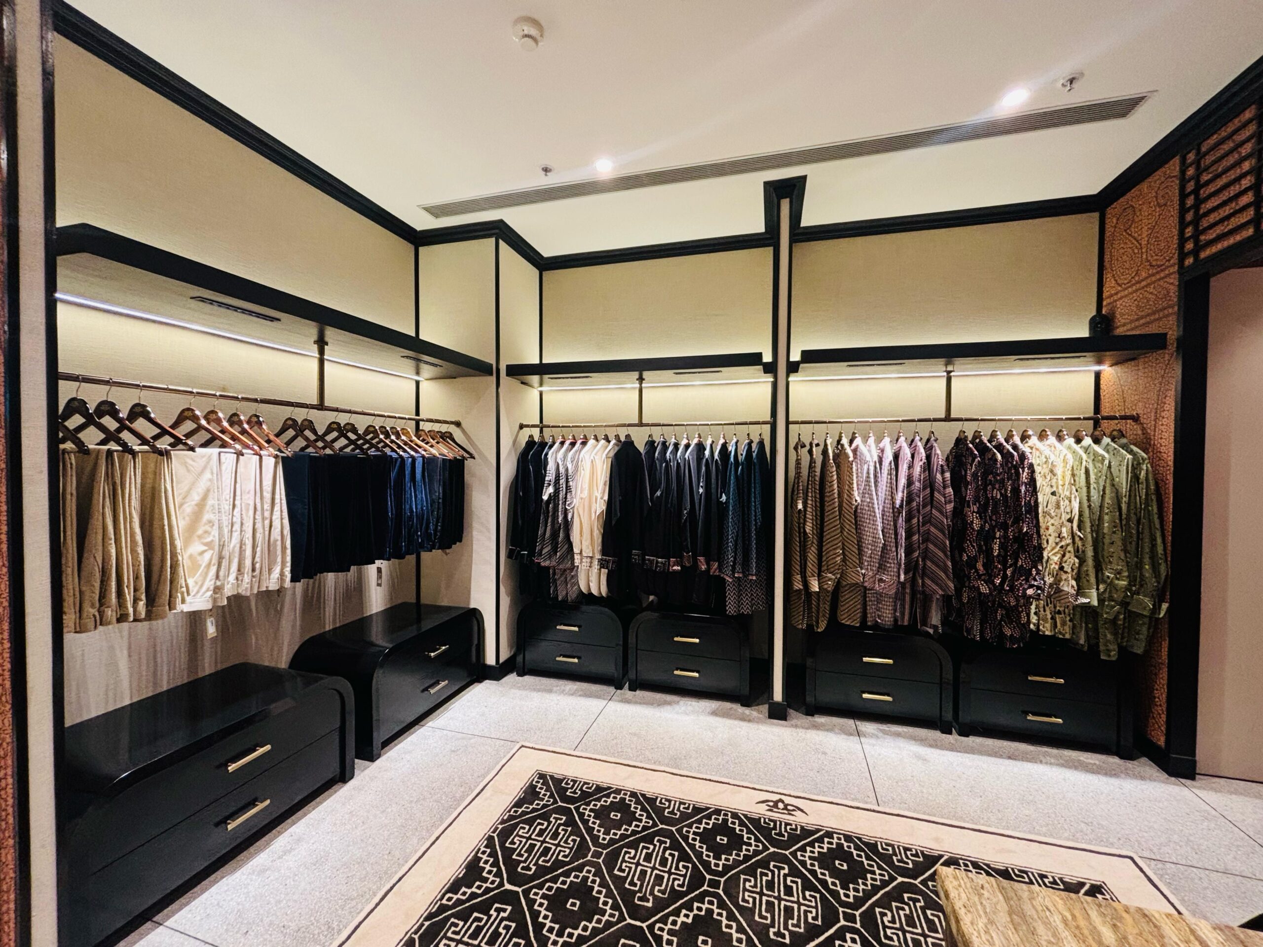 b9cfbb08-ecdb-4e77-a773-1b970ebee430