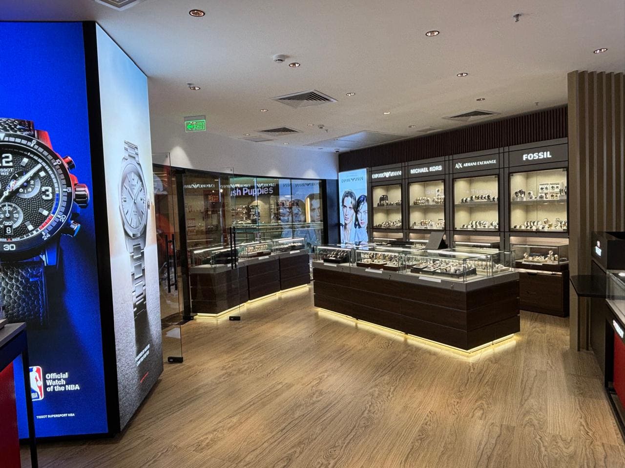 Tissot store images Ambience Mall Gurugram 9