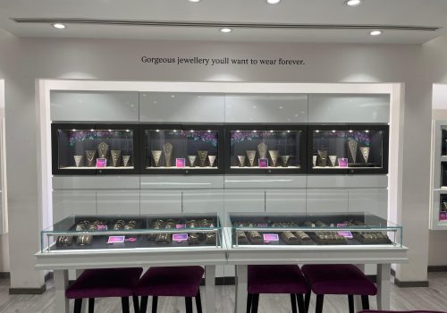 Caratlane store image Ambience mall 2