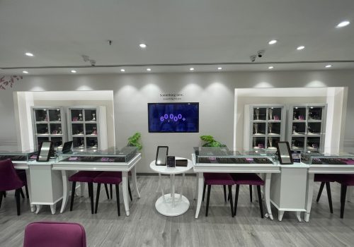 Caratlane store image Ambience mall 3