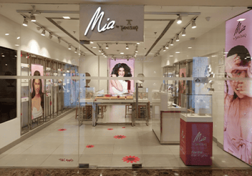 Mia by Tanishq store image Ambience mall Vasant Kunj 5