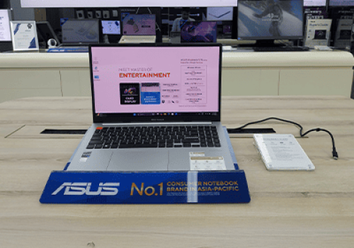 Asus store image Ambience mall Vasant Kunj 6