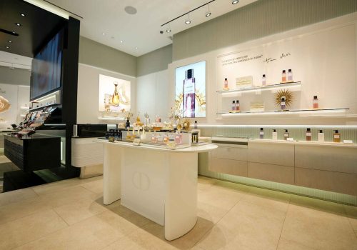 Dior store image Ambience Mall Gurugram 18