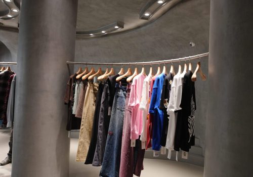 Bluorng store image Ambience mall Gurugram 3
