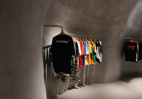 Bluorng store image Ambience mall Gurugram 13